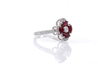 Pétale Ruby & Diamond Ring